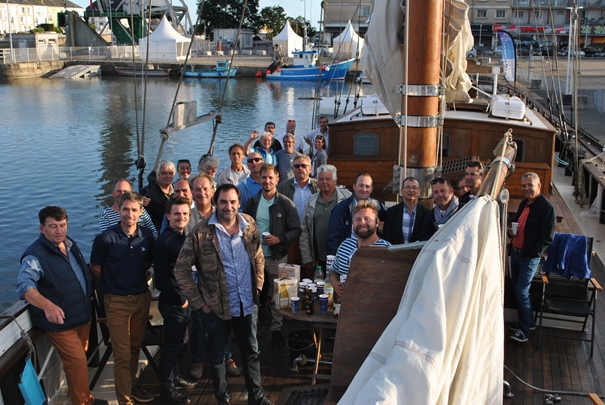Group picture taken during a Seafarers Event called "Les Apéritifs de la Mer"