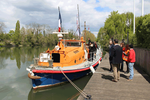The Charles Ashley on the Seine